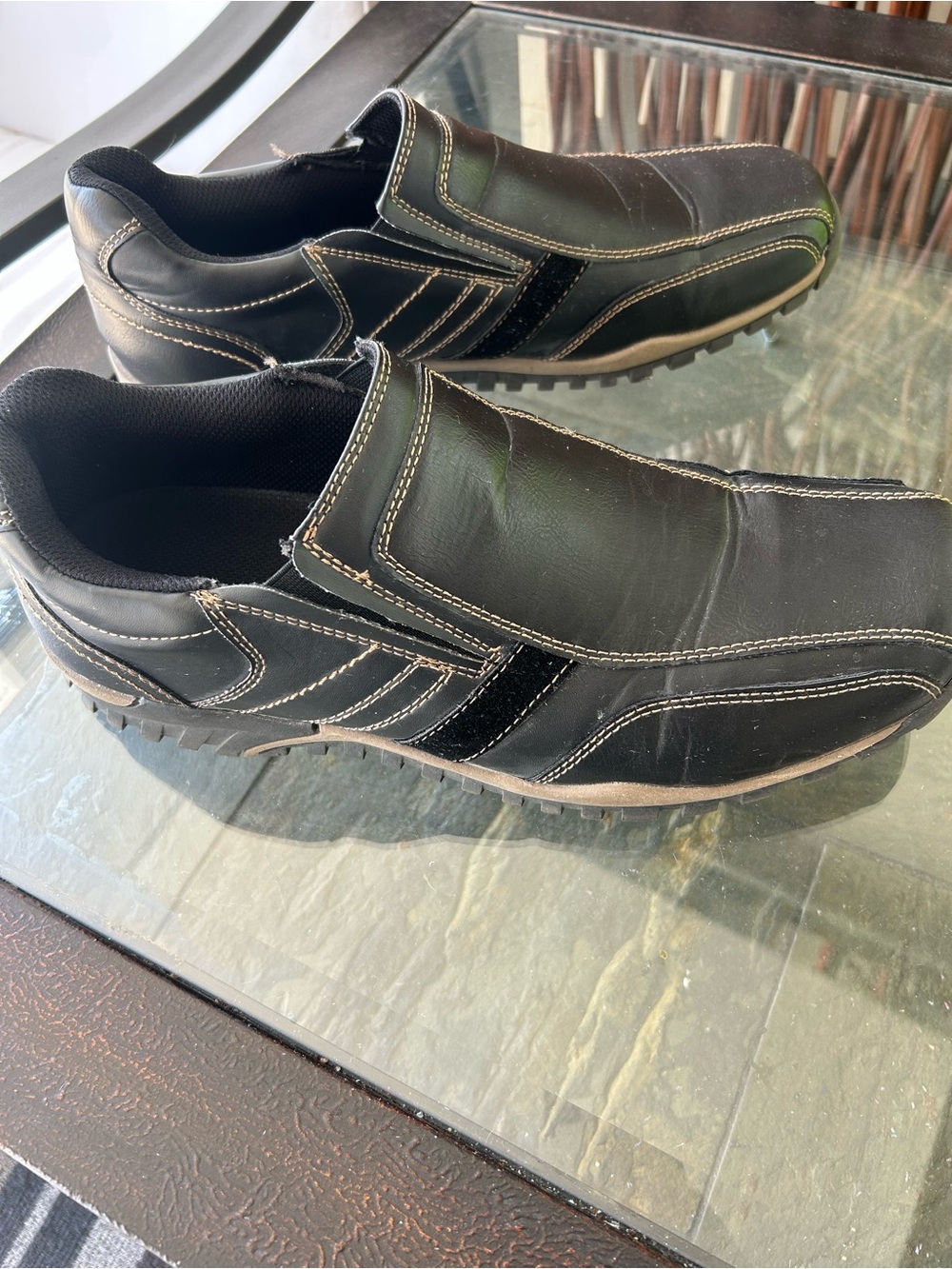 Weekenders Black Slip-On Casual Loafers with Contrast Stitching